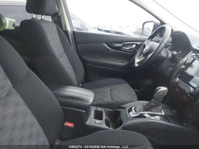 JN1BJ1BW8PW103304 Nissan Qashqai Sl/sv