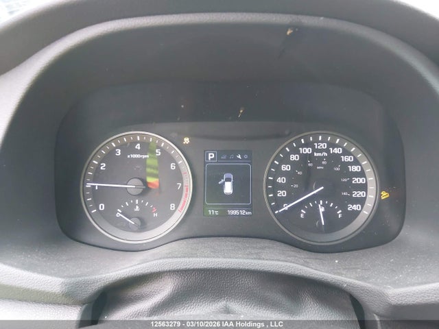 KM8J33A47HU459234 Hyundai Tucson Premium