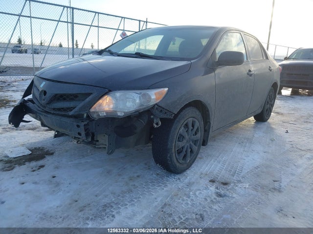 12563332 :رقم المزاد ، 2T1BU4EE1DC066416 vin ، 2013 Toyota Corolla S/le مزاد بيع