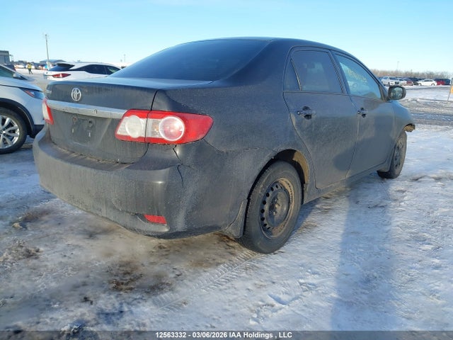 12563332 :رقم المزاد ، 2T1BU4EE1DC066416 vin ، 2013 Toyota Corolla S/le مزاد بيع