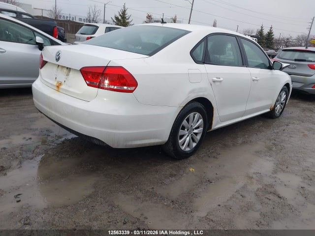 Продажа на аукционе авто 2013 Volkswagen Passat 2.5l Trendline, vin: 1VWAH7A36DC131904, номер лота: 12563339