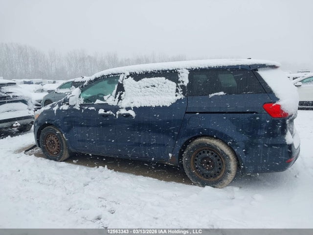 KNDMB5C11H6269789 KIA SEDONA LX