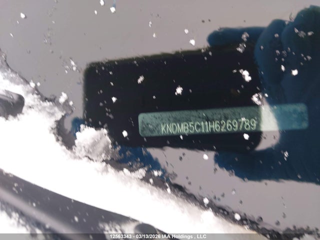 KNDMB5C11H6269789 KIA SEDONA LX
