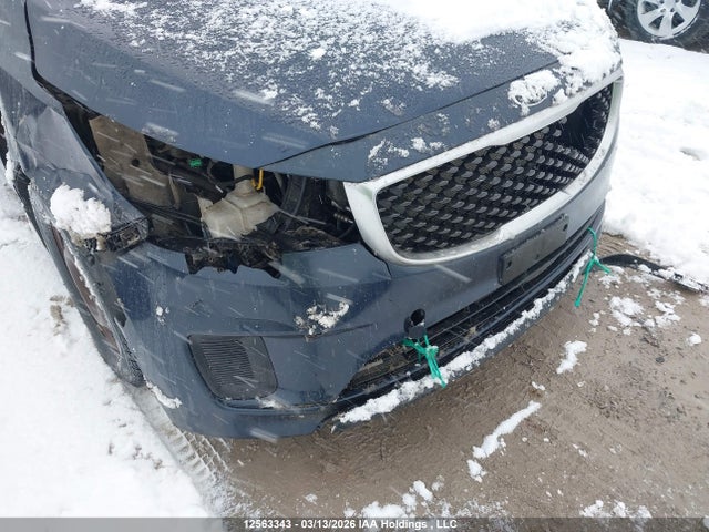 KNDMB5C11H6269789 KIA SEDONA LX