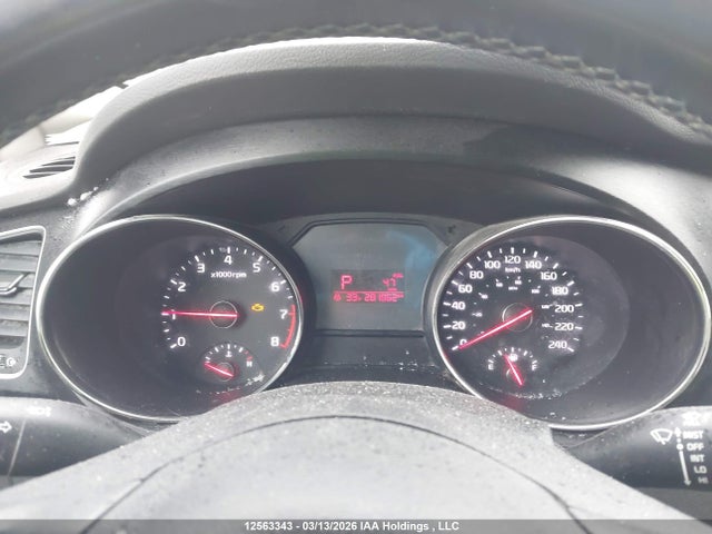 KNDMB5C11H6269789 KIA SEDONA LX