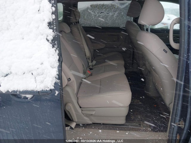 KNDMB5C11H6269789 KIA SEDONA LX