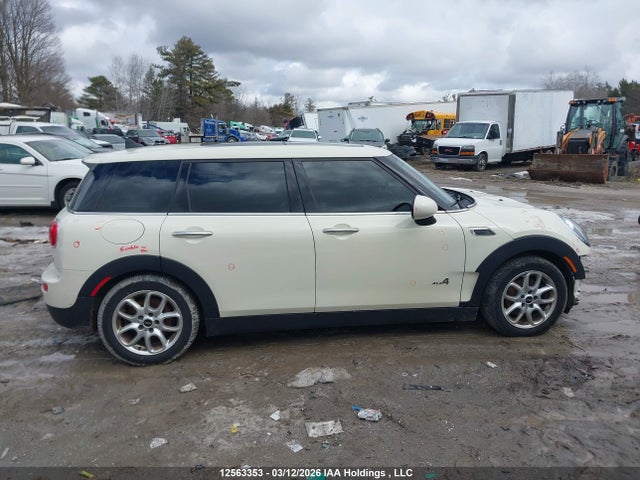 Mini Clubman Cooper 2017 WMWLU1C57H2F28245 Image 14