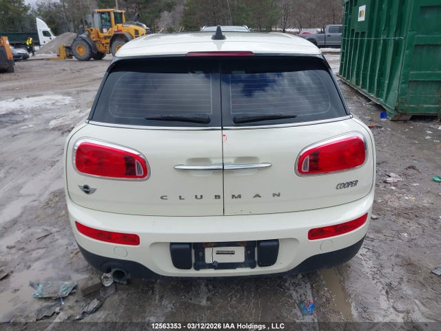 Mini Clubman Cooper 2017 WMWLU1C57H2F28245 Image 17