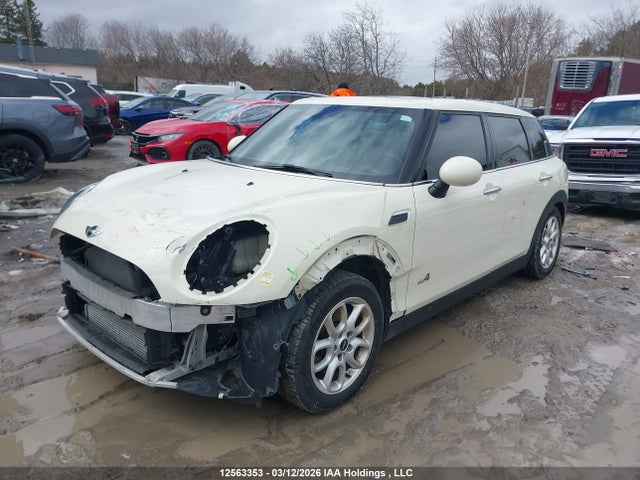 Mini Clubman Cooper 2017 WMWLU1C57H2F28245 Image 2