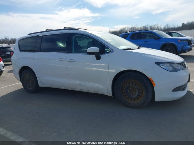 2C4RC1CG8JR165511 Chrysler Pacifica Lx