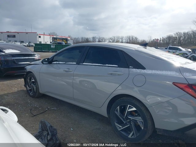 KMHLM4DGXSU971109 Hyundai Elantra