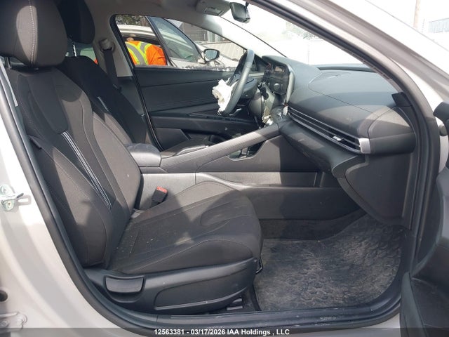 KMHLM4DGXSU971109 Hyundai Elantra
