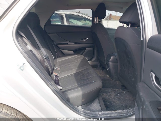 KMHLM4DGXSU971109 Hyundai Elantra