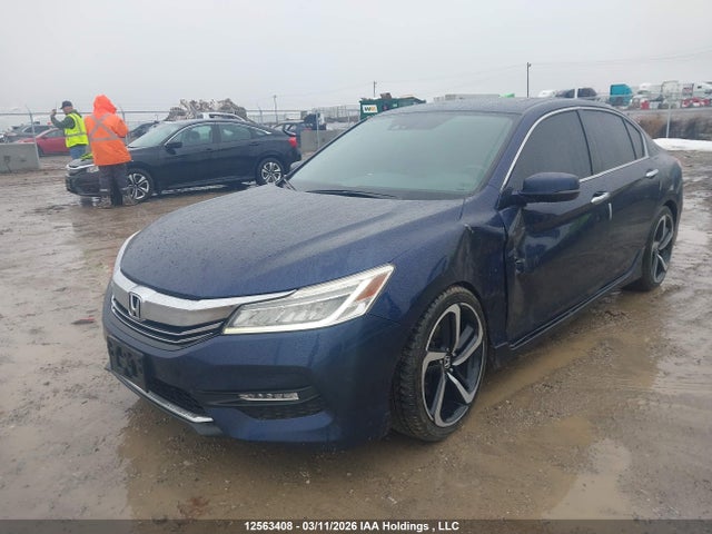 1HGCR2F04GA800764 Honda Accord Touring