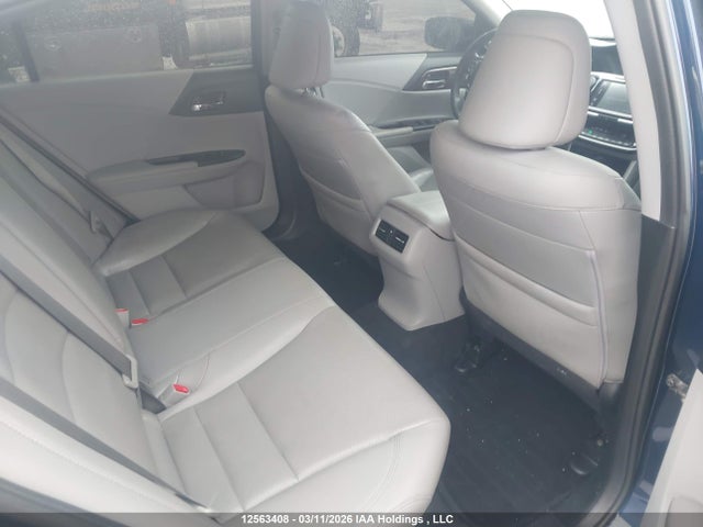 1HGCR2F04GA800764 Honda Accord Touring