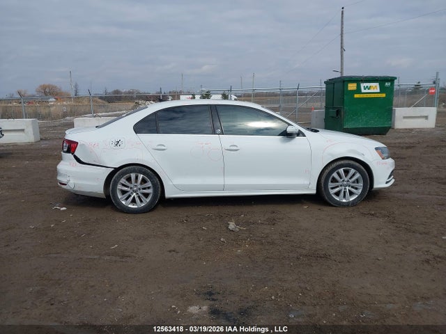 12563418 :رقم المزاد ، 3VWDB7AJ6HM308016 vin ، 2017 Volkswagen Jetta مزاد بيع