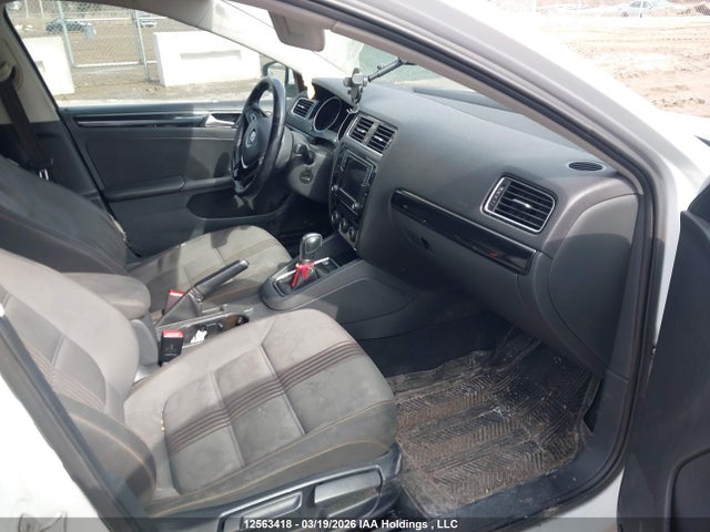 12563418 :رقم المزاد ، 3VWDB7AJ6HM308016 vin ، 2017 Volkswagen Jetta مزاد بيع
