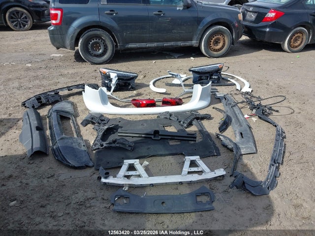 2025 Audi Q6 E-tron Progressiv მანქანა იყიდება აუქციონზე, vin: WA154BGF4SA077445, აუქციონის ნომერი: 12563420