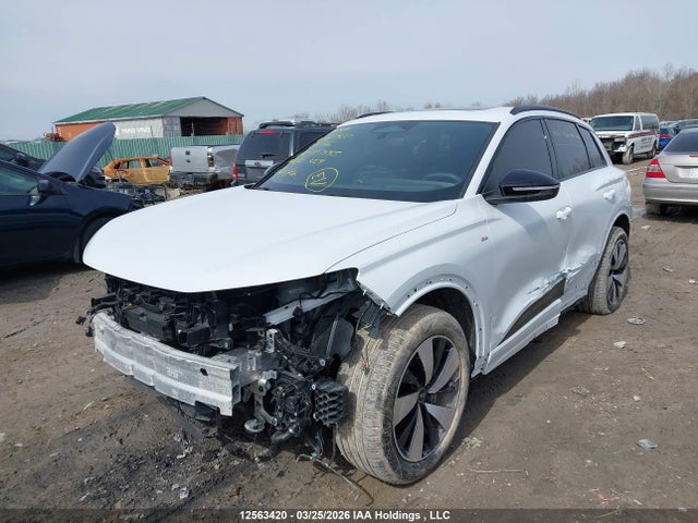 2025 Audi Q6 E-tron Progressiv მანქანა იყიდება აუქციონზე, vin: WA154BGF4SA077445, აუქციონის ნომერი: 12563420