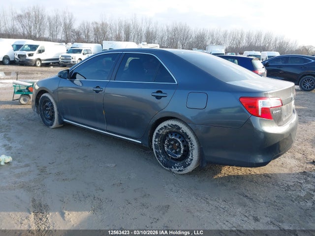 12563423 :رقم المزاد ، 4T1BF1FK5DU206947 vin ، 2013 Toyota Camry Le مزاد بيع