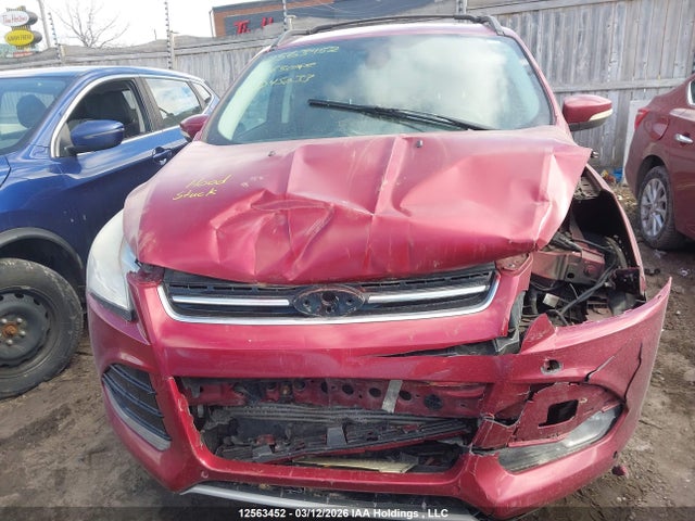2013 Ford Escape მანქანა იყიდება აუქციონზე, vin: 1FMCU0H98DUD45033, აუქციონის ნომერი: 12563452
