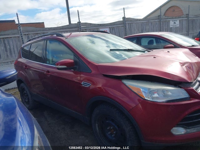 2013 Ford Escape მანქანა იყიდება აუქციონზე, vin: 1FMCU0H98DUD45033, აუქციონის ნომერი: 12563452