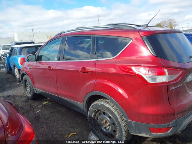 2013 Ford Escape მანქანა იყიდება აუქციონზე, vin: 1FMCU0H98DUD45033, აუქციონის ნომერი: 12563452