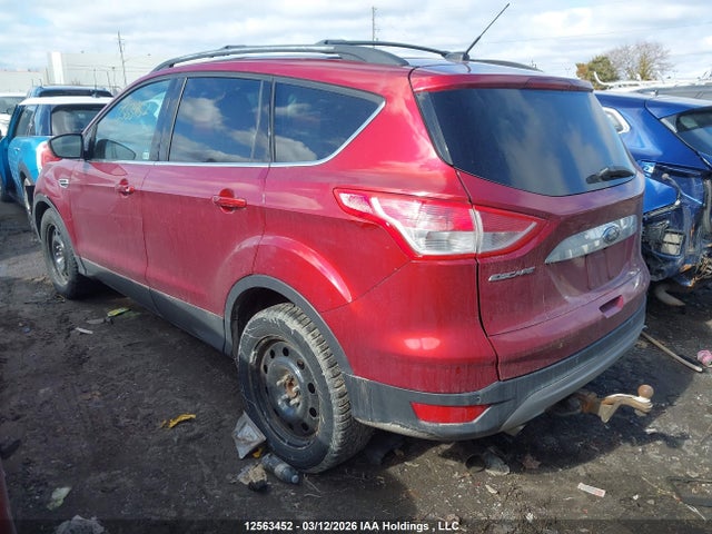 2013 Ford Escape მანქანა იყიდება აუქციონზე, vin: 1FMCU0H98DUD45033, აუქციონის ნომერი: 12563452