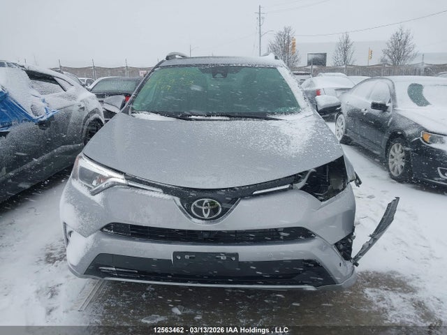 2017 Toyota Rav4 Limited მანქანა იყიდება აუქციონზე, vin: 2T3DFREV4HW634055, აუქციონის ნომერი: 12563462