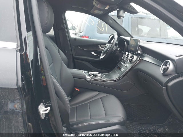 WDC0G4KB7GF063700 Mercedes-Benz Glc 300 4matic