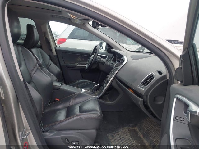 YV4902DZ1E2558928 Volvo Xc60 T6/t6 Platinum/t6 Premier Plus/t6 R-design/t6 R-design Platinum/t6 R-design Premier Plus
