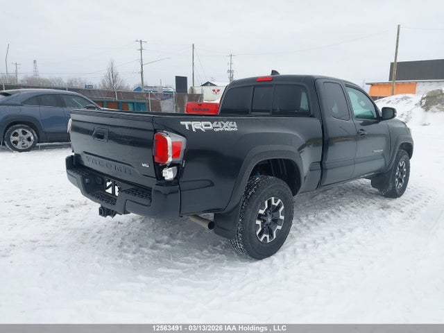 3TYSZ5AN9NT099349 Toyota Tacoma