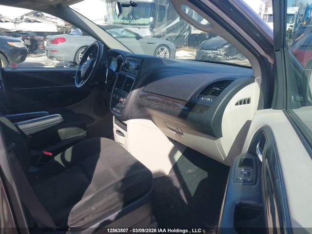 2C4RDGBG8FR633536 Dodge Grand Caravan Se