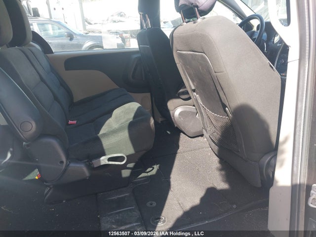 2C4RDGBG8FR633536 Dodge Grand Caravan Se