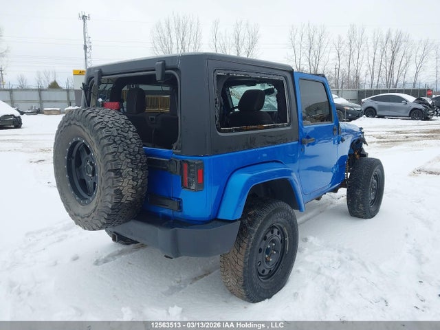 12563513 :رقم المزاد ، 1C4AJWBG4FL760650 vin ، 2015 Jeep Wrangler Sahara مزاد بيع