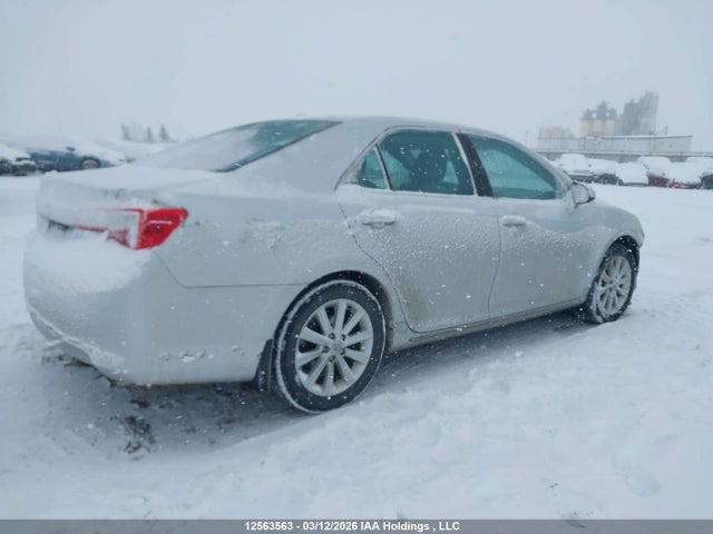12563563 :رقم المزاد ، 4T1BK1FK7EU545724 vin ، 2014 Toyota Camry Se/xle مزاد بيع
