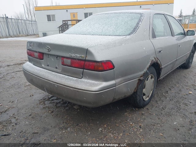 12563584 :رقم المزاد ، JT2BG22K2X0302598 vin ، 1999 Toyota Camry Le/xle مزاد بيع