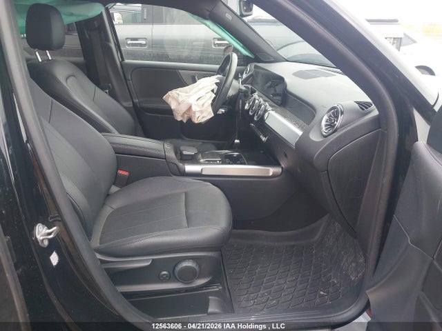 W1N4M4HB3NW230373 Mercedes-Benz Glb 250 4matic