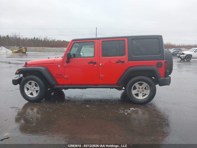 12563618 :رقم المزاد ، 1C4BJWDG6FL670840 vin ، 2015 Jeep Wrangler Unlimited Sport مزاد بيع