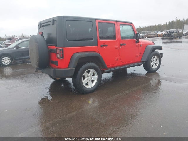 12563618 :رقم المزاد ، 1C4BJWDG6FL670840 vin ، 2015 Jeep Wrangler Unlimited Sport مزاد بيع