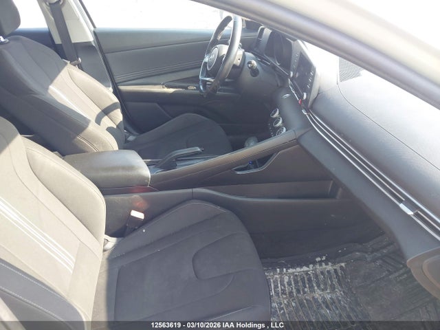 KMHLM4AG6MU087806 Hyundai Elantra