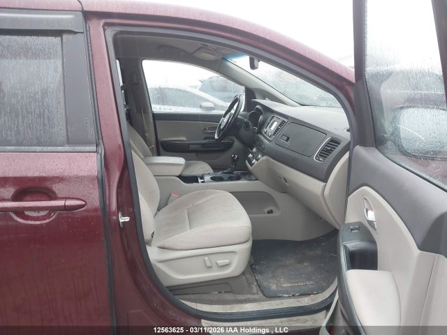 KNDMB5C18G6195883 KIA Sedona
