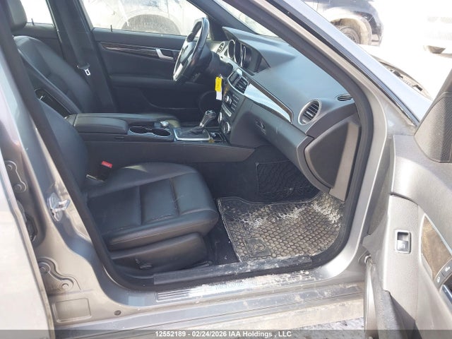 12552189 :رقم المزاد ، WDDGF8FB9CA696091 vin ، 2012 Mercedes-benz C 250 4matic مزاد بيع