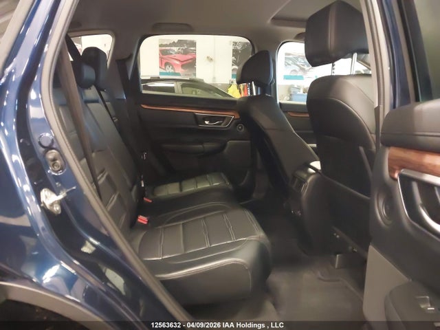 2HKRW2H81JH125282 Honda CR-V EXL