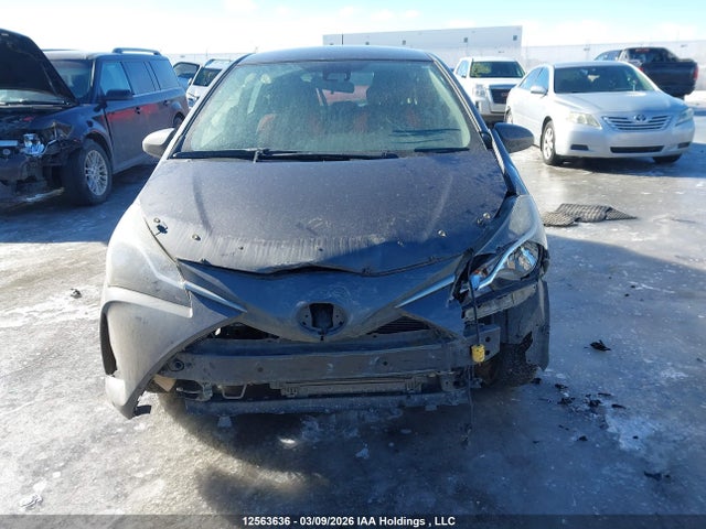 2018 Toyota Yaris Le მანქანა იყიდება აუქციონზე, vin: VNKKTUD32JA091691, აუქციონის ნომერი: 12563636
