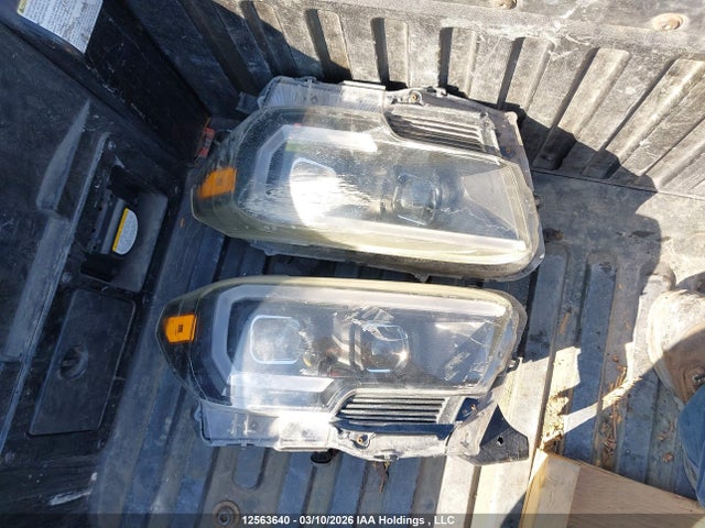 5TFDZ5BN9GX004918 Toyota Tacoma Sr5