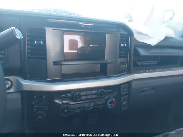 12563642 :رقم المزاد ، 1FT8W4DTXTED13741 vin ، 2026 Ford F450 Super Duty مزاد بيع