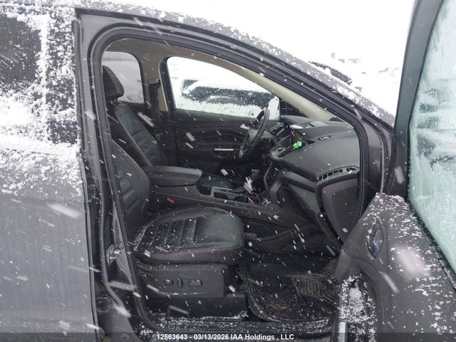 1FMCU9GD5HUA43960 Ford ESCAPE SE