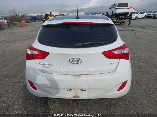 KMHD35LH6GU333311 Hyundai ELANTRA GT