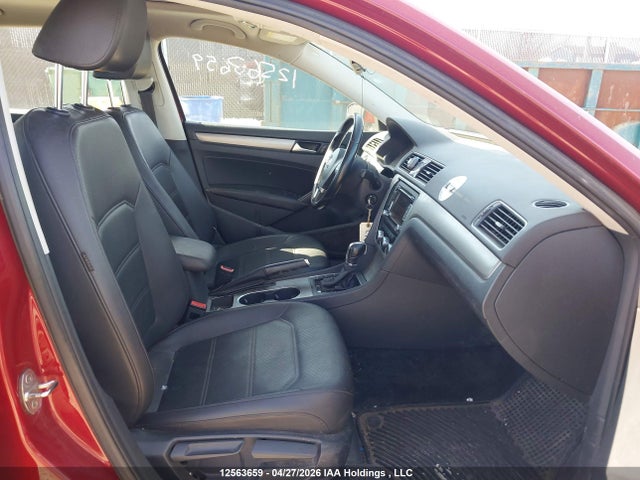 2015 Volkswagen Passat Se მანქანა იყიდება აუქციონზე, vin: 1VWBV7A39FC081578, აუქციონის ნომერი: 12563659